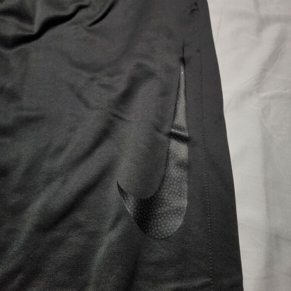 Nike Mens Large Therma Swoosh Basketball Pants Dark Gray/Black AQ2715-060 - Picture 3 of 14